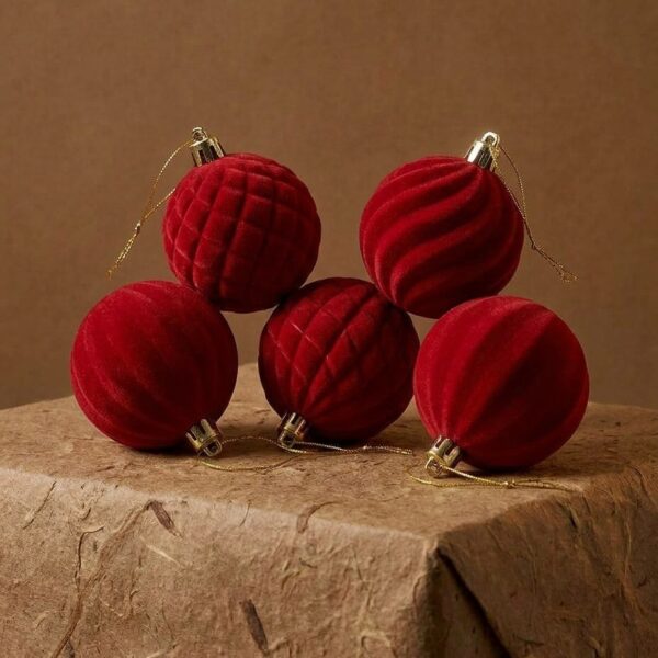 Pack 6 Bolas de Navidad Terciopelo Rojo con Formas (6cm)